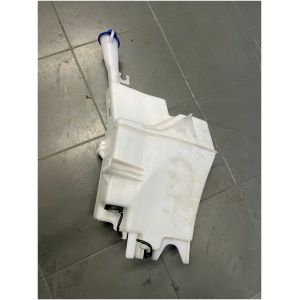 SPYLERVÆSKETANK HYUNDAI TUCSON III 3 98610-D7600