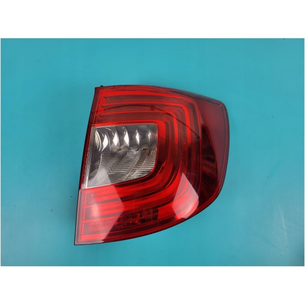 SKODA SUPERB II HØYRE BAKLYKT LED 3T9945096A