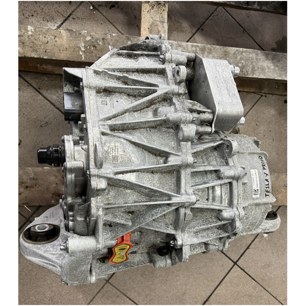 ELEKTRISK MOTOR FORAN TESLA Y 27000KM 1120960DEJ - Bilde 2