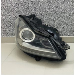 MERCEDES W204 HØYRE XENON FRONTLYKT A2048203639
