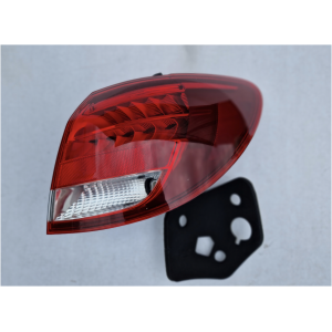 HØYRE YTRE BAKLYKT MERCEDES W246 A2469068200