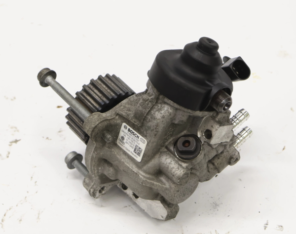 SKODA OCTAVIA III HØYTRYKKSPUMPE 04L130755D - Bilde 2