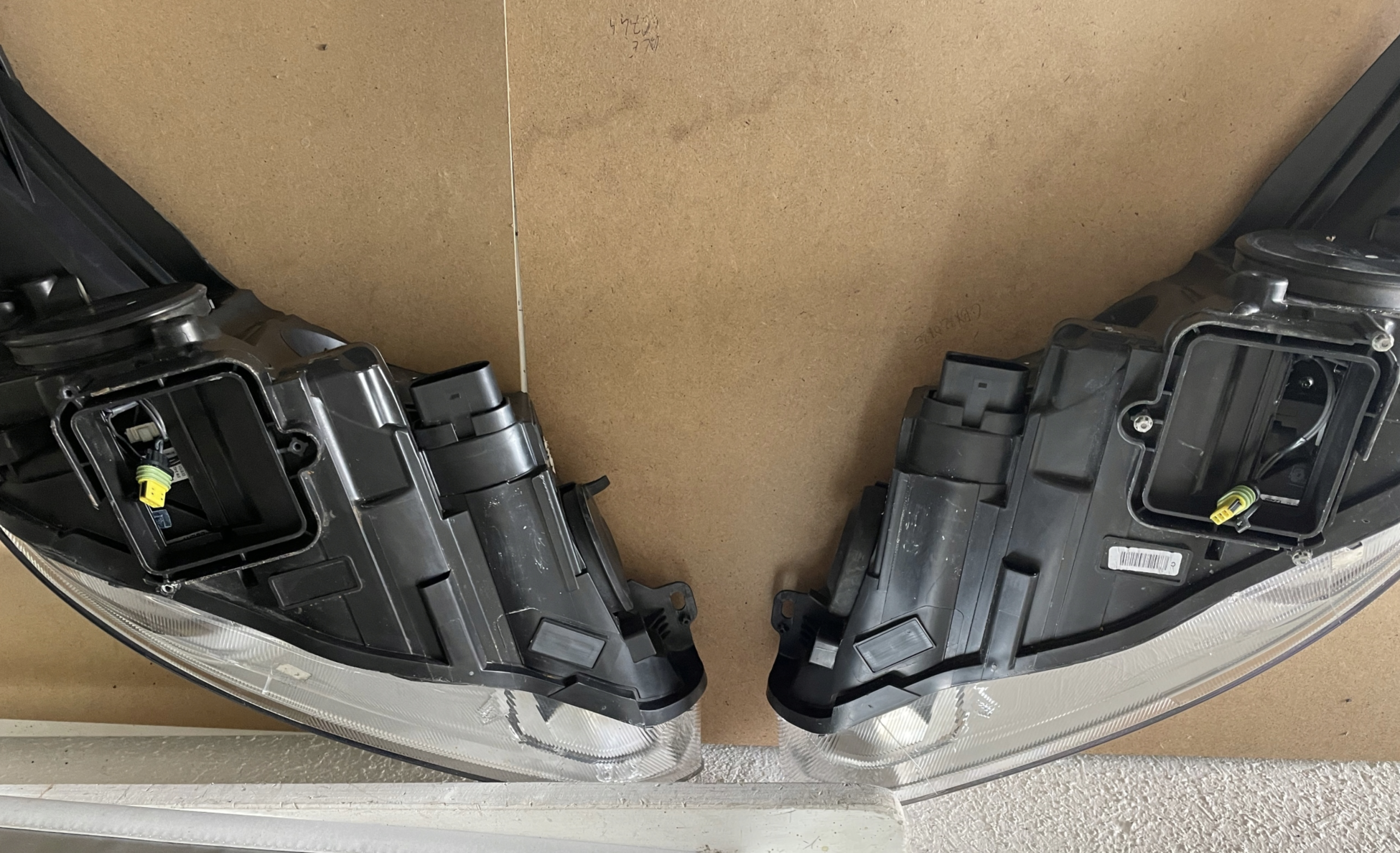 FRONTLYKT HØYRE OG VENSTRE FORD FOCUS MK3 XENON - Bilde 4