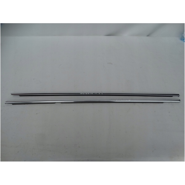 KROM PYNTELIST VENSTRE BAK OPEL INSIGNIA A