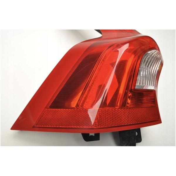 VOLVO V60 BAKLYKT VENSTRE 31395928 - Bilde 4
