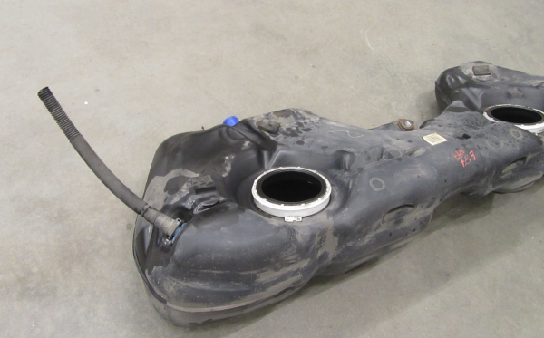 DRIVSTOFFTANK BMW 1 E87 16117283801 - Bilde 2