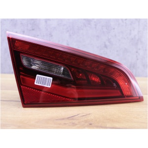 AUDI A3 BAKLUKE VENSTRE INDRE 8V4945093A