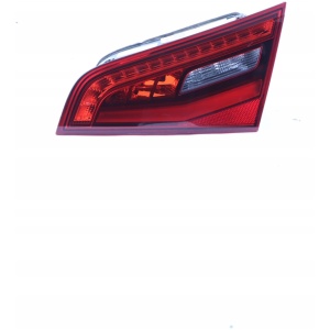 AUDI A3 BAKLYKT HØYRE INDRE 8V4945094A