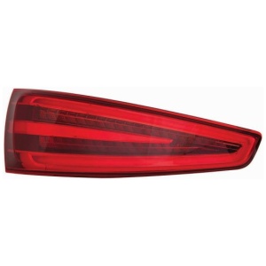 BAKLYKT HØYRE AUDI Q3 8U0945094A