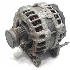 DYNAMO VW GOLF 04E903023J