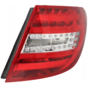 HØYRE BAKLYKT MERCEDES C180 S204 A2048206564