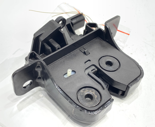 BAKLUKELOKK DACIA DUSTER 905039326R - Bilde 2