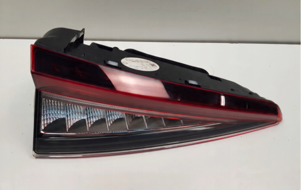 VENSTRE INDRE BAKLYKT SKODA ENYAQ 5LG945307 - Bilde 3