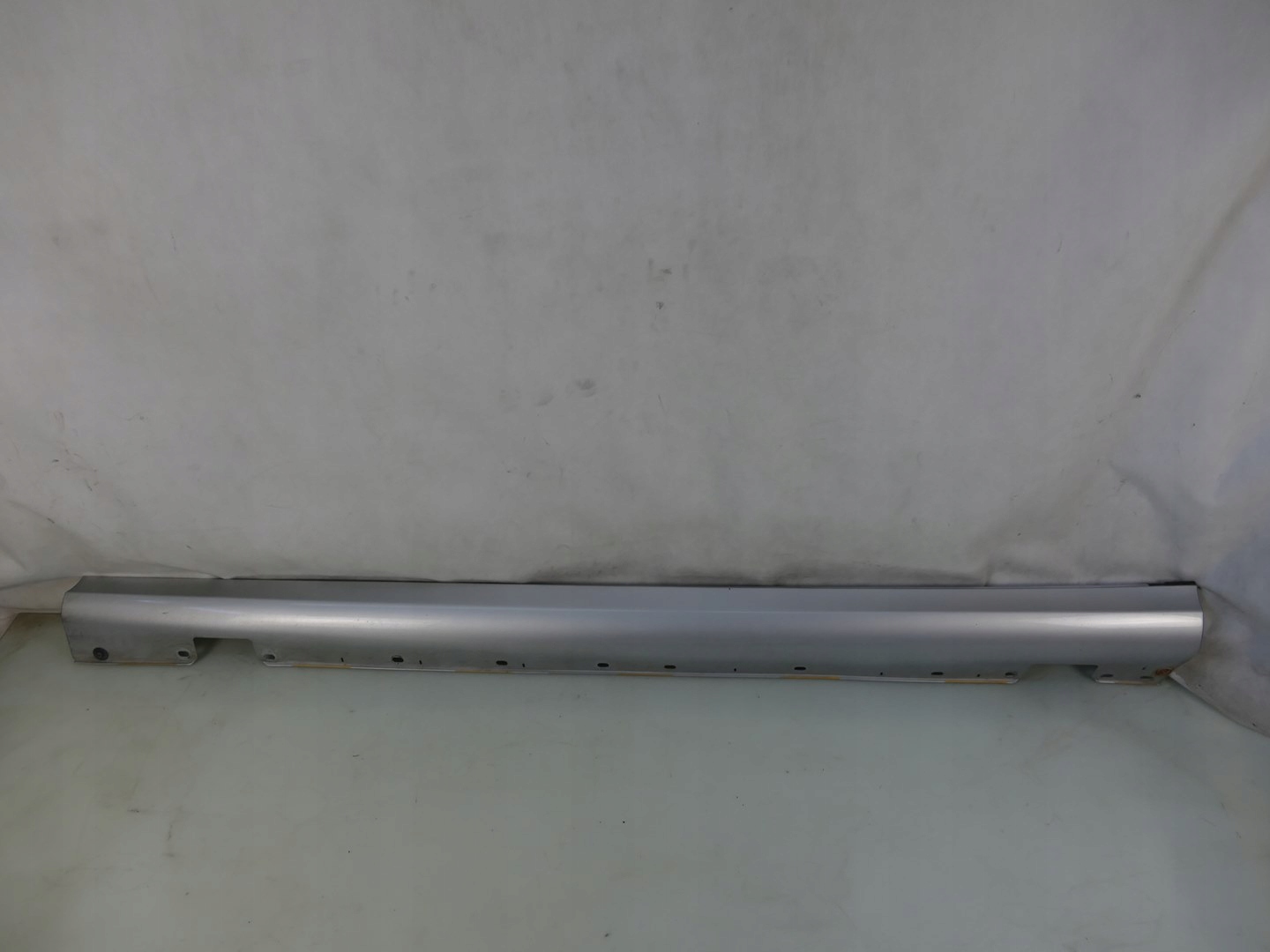 MERCEDES E W211 VENSTRE KALANSKJØRT A2116980354