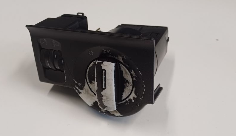 LYSPANEL BRYTER AUDI A2 8Z1941531D - Bilde 2