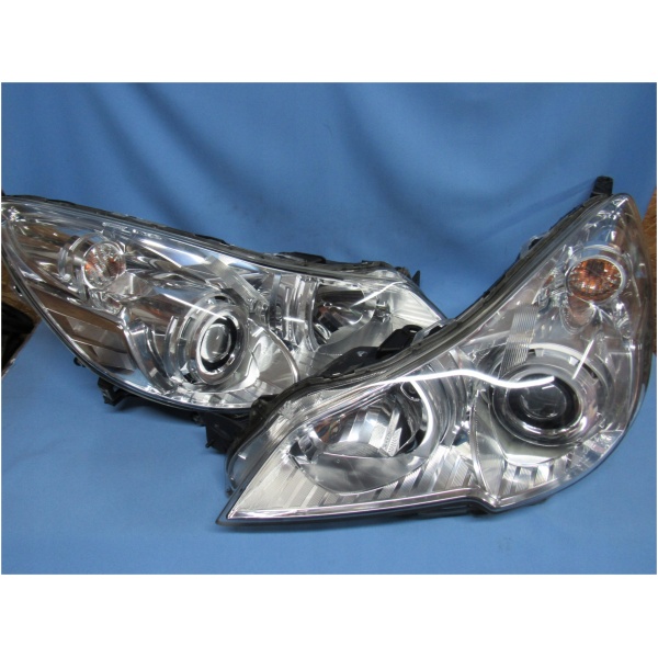 SUBARU OUTBACK XENON FRONTLYKTER 09-12