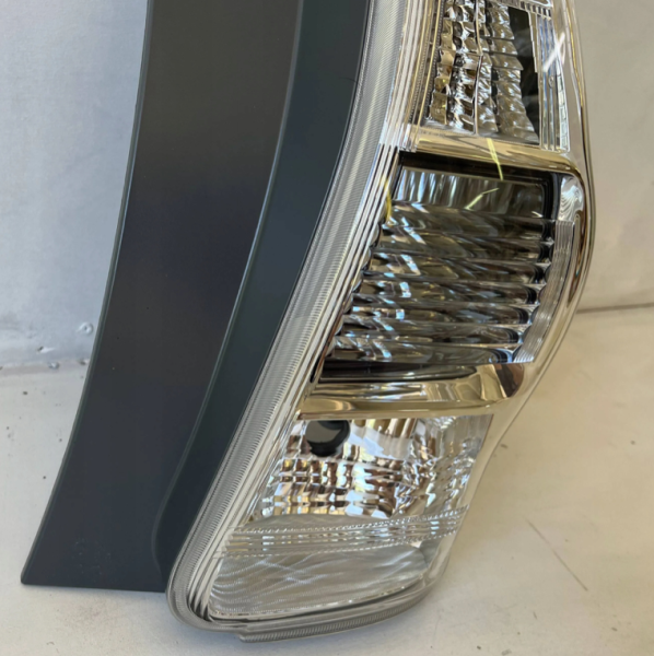 PRIUS PLUS BAKLYKT HØYRE 8155147140 - Bilde 2
