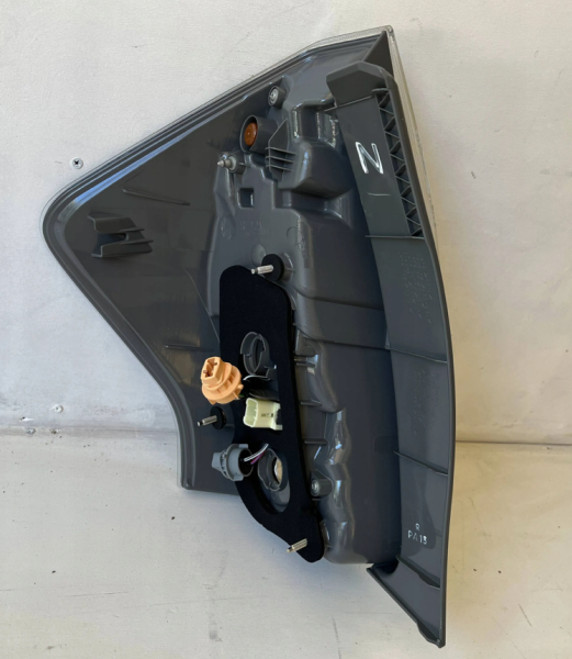 PRIUS PLUS BAKLYKT HØYRE 8155147140 - Bilde 4