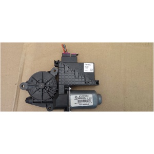 VENSTRE FORAN VINDUSHEIS MOTOR SKODA 6Y2959802