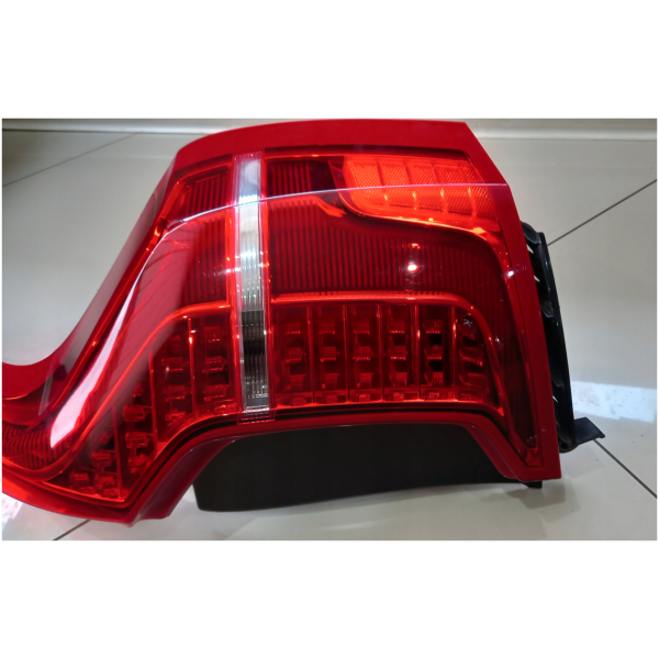 VOLVO XC90 II BAKLYKT HØYRE LED 32228827 - Bilde 2