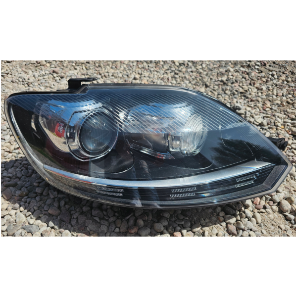 FRONTLYKT HØYRE XENON VW GOLF 5M1941754B