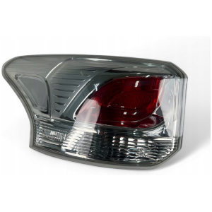 VENSTRE BAKLYKT MITSUBISHI OUTLANDER 8330A787
