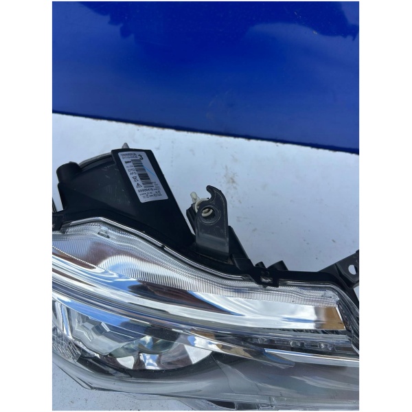 Høyre xenon frontlykt Toyota Auris 8111002E40 - Bilde 4