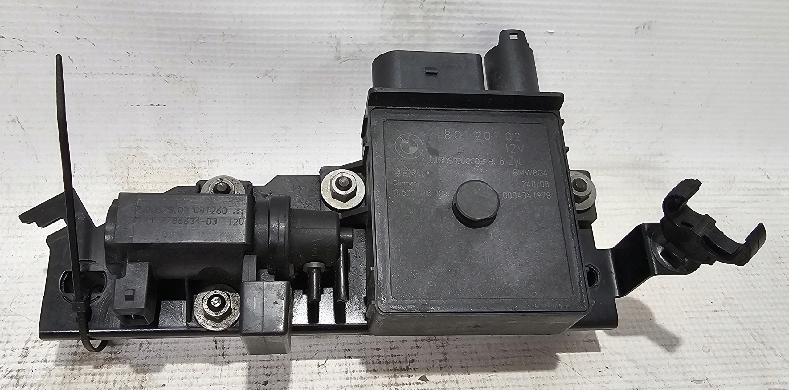 Glødeplugger styreenhet BMW E70 12217801201