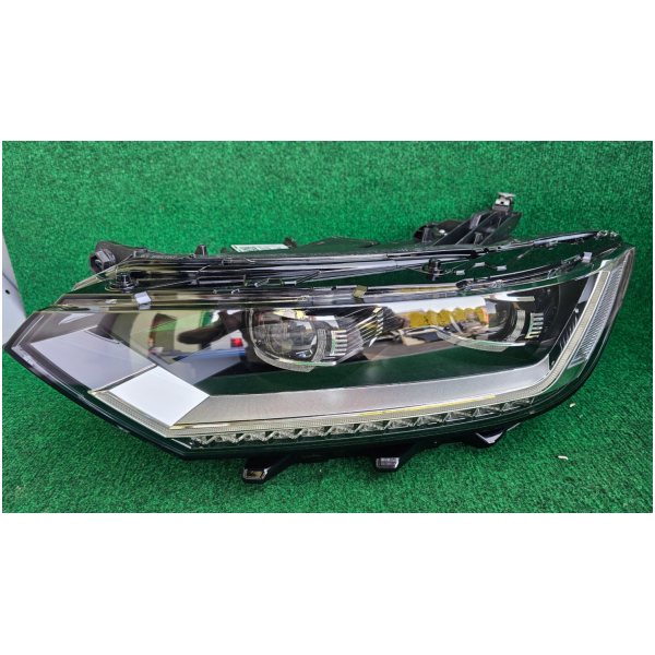 Hovedlykt venstre VW Passat 3G1941113A