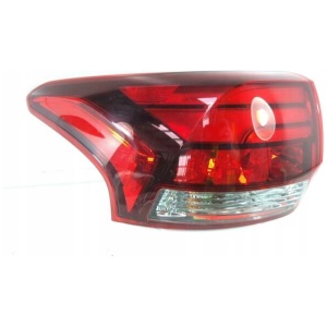 Venstre baklykt Mitsubishi Outlander 8330B173