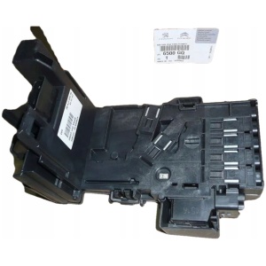 Sikringsboks Peugeot 3008 6500GQ