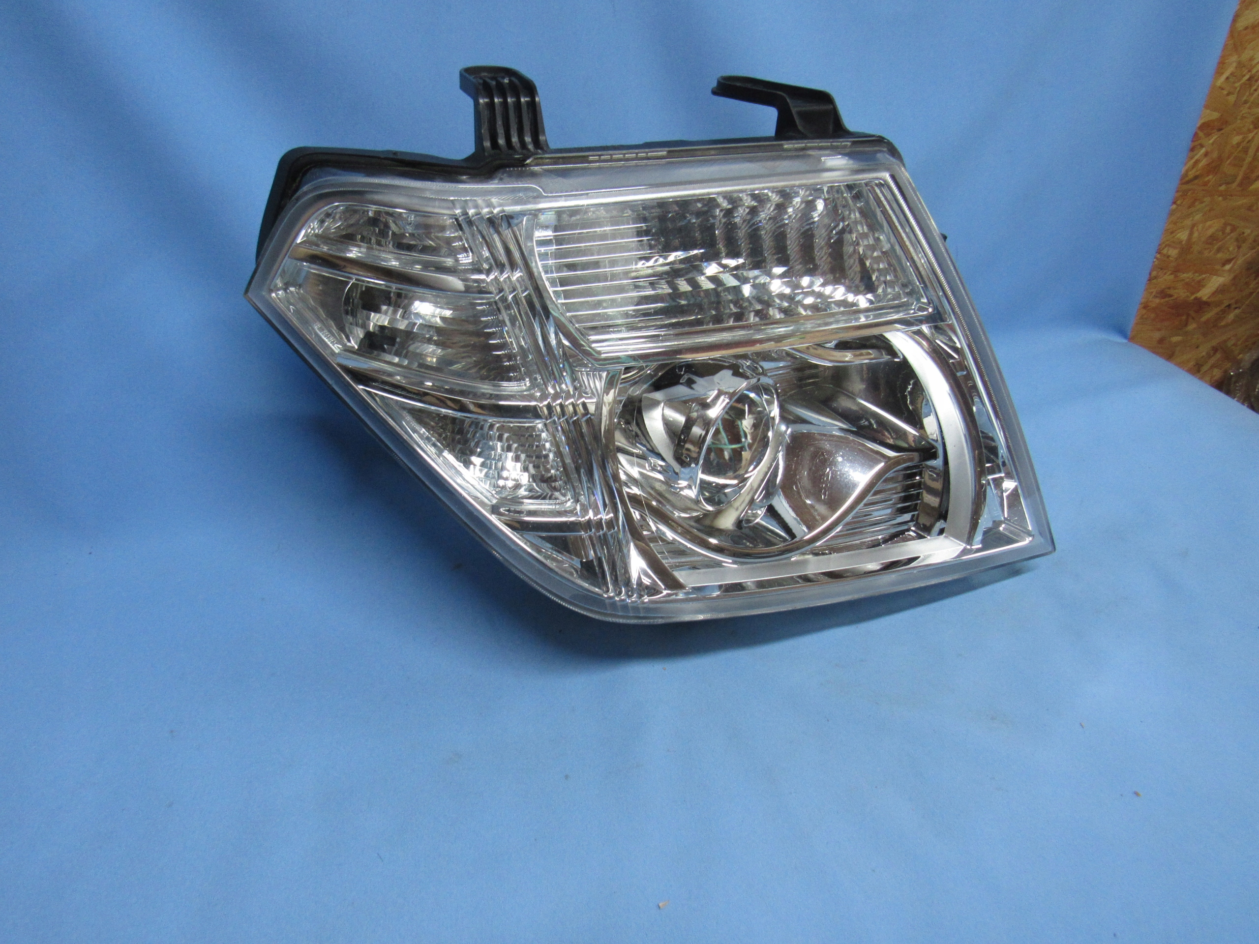 Høyre Xenon frontlykt til Nissan Pathfinder 260105X10A - Bilde 3