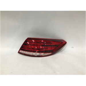 MERCEDES W207 høyre ytre baklykt A2079063400