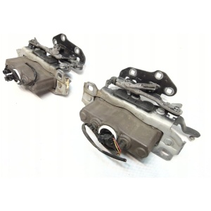 Hengsel venstre panser MERCEDES W212 A2048800128