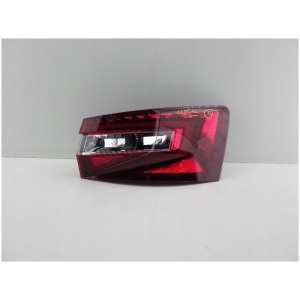 Høyre baklykt Skoda Superb 3V9945208