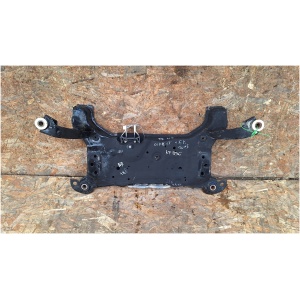 Travers foran Ford Transit 1870058