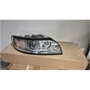 Høyre bi-xenon frontlykt Volvo V50 32206140
