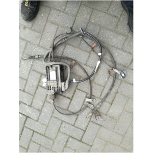 TOYOTA AVENSIS III T27 håndbremsmodul 46300-05010