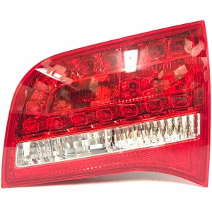 AUDI A6 høyre indre baklykt 4F9945094E