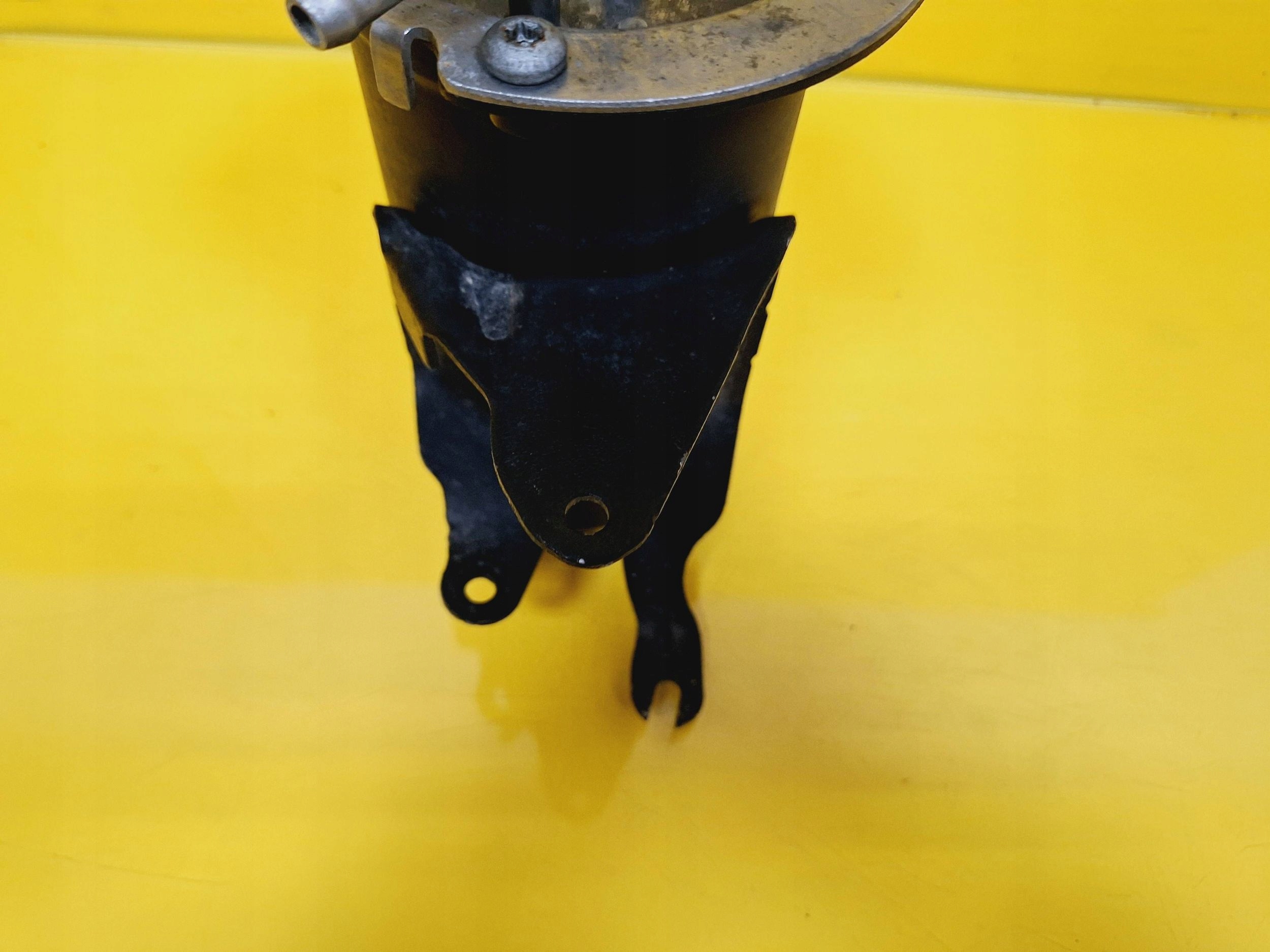 Drivstoffilterhus Skoda Octavia 1K0127400K - Bilde 2