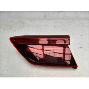 VW Tiguan høyre baklykt 5NA945308D