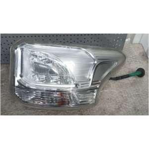 Mitsubishi Outlander III baklykt LED høyre 8330A790 17106209337 main