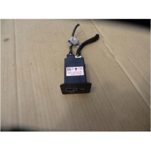 USB/AUX-uttak Nissan Qashqai II J11 284H35FA0C ITA 18293069979 main