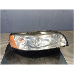 Volvo V70 II XC70 reflektorlampe høyre foran xenon 30698848 18296445050 main
