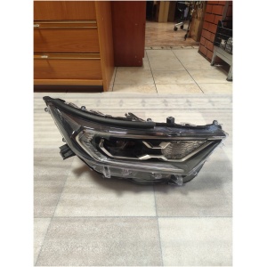 Høyre reflektor Toyota RAV4 2018–2022 OEM 8114542A30 18336690238 main