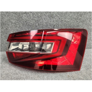Høyre baklykt LED Skoda Superb III (3V) Kombi 2015-2019 OEM 3V9945208 18343480709 main