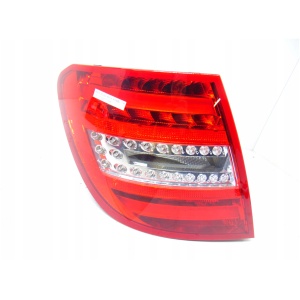Baklykt venstre bak Mercedes C W204 facelift Kombi A2048204664 (original brukt) 18364710763 main