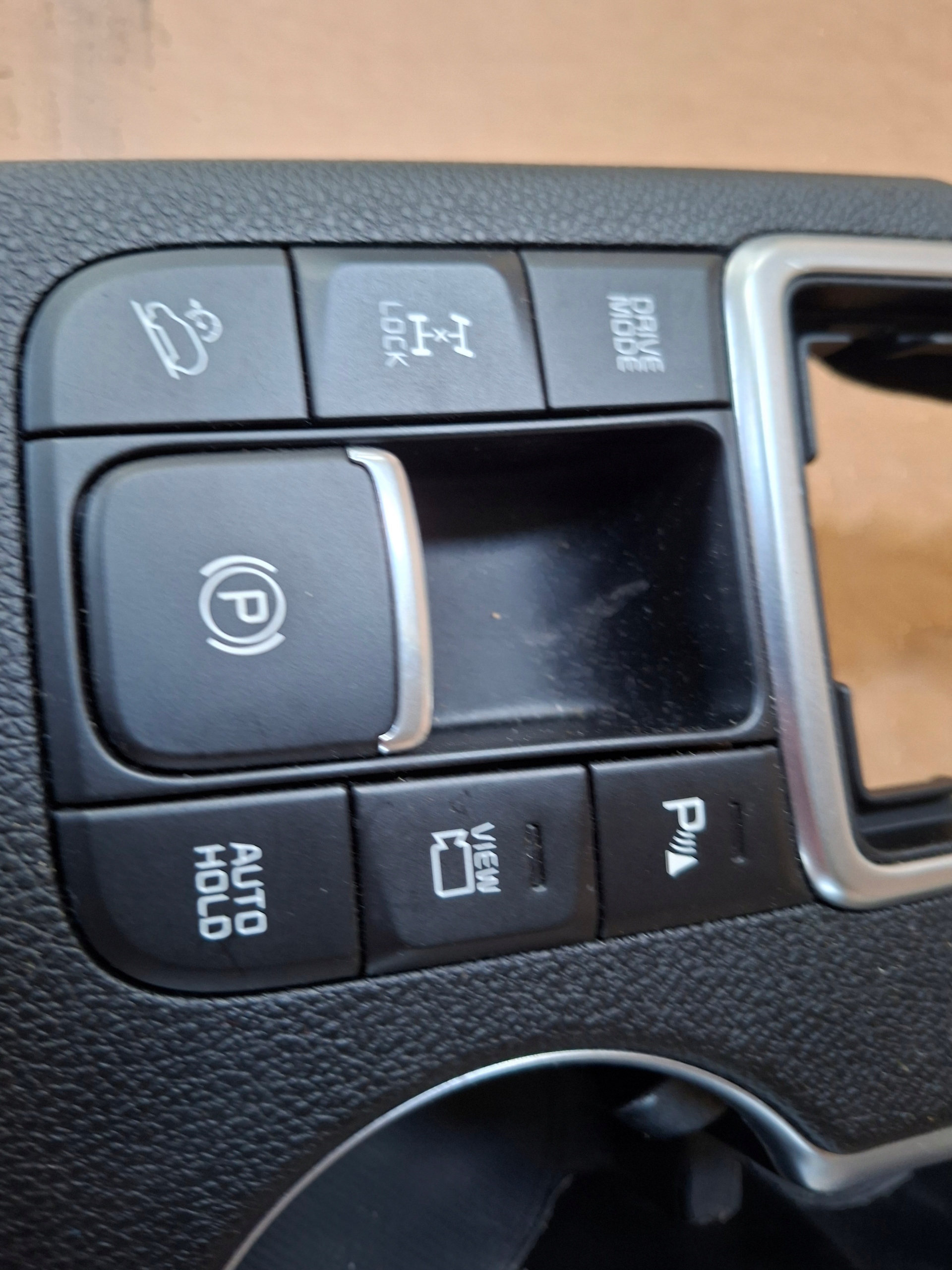 Kia Sportage IV 2018– panel med brytere, elektrisk håndbrems OEM 93600-F1BF0 97250F1400FHV 18609394126 gallery 3