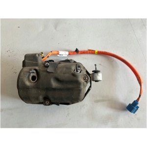 Tesla Model S (2016-2019) AC-kompressor med deksel og brakett 1063369-00-F 18141859628 main