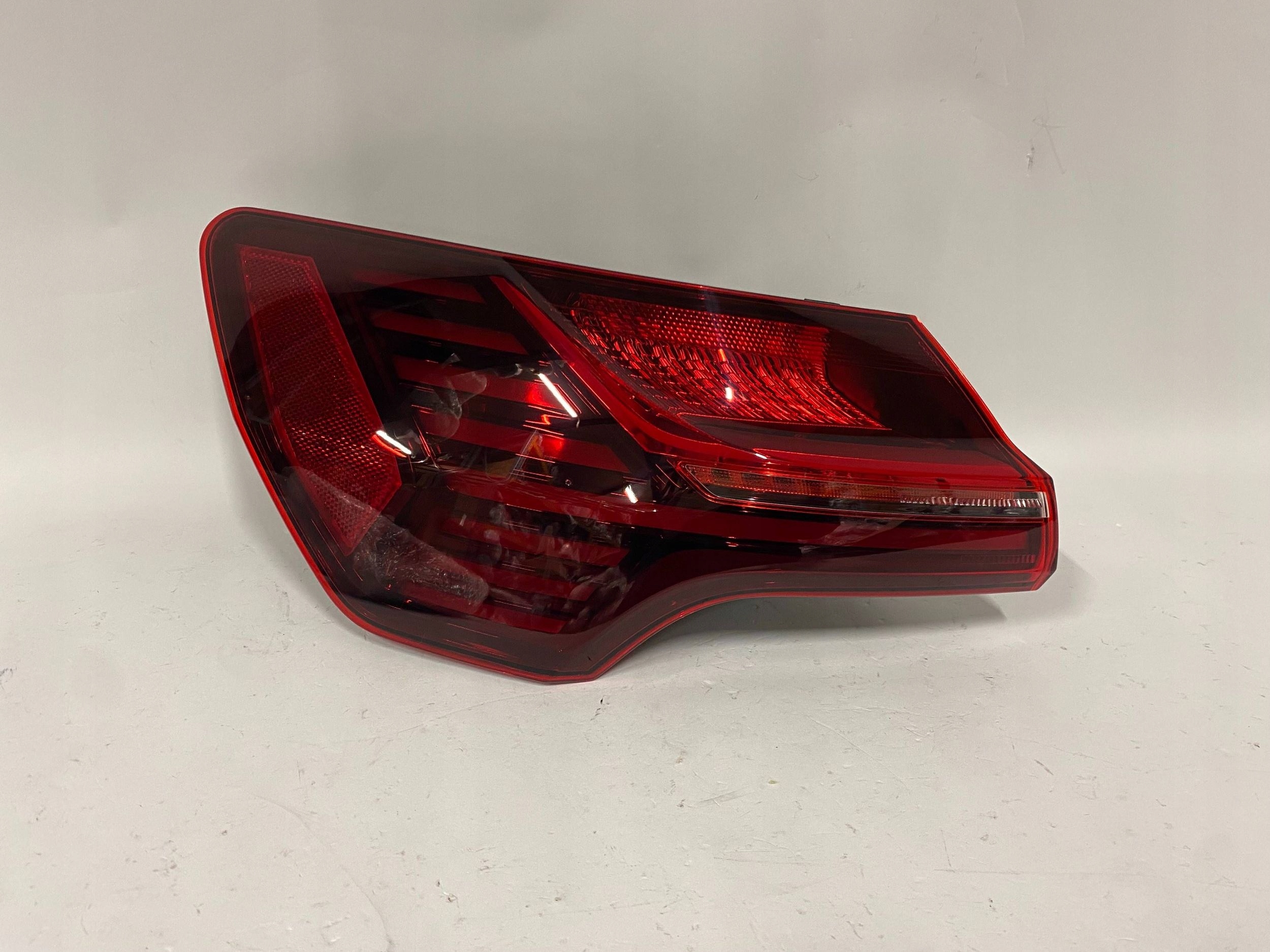 Audi e-tron 4KE baklykt venstre ytre LED Matrix (EU) 2019- 4KE945091B 18469527275 main